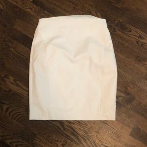 Express Size 6 White Pencil Skirt